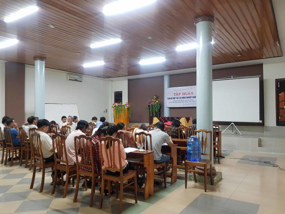 Tay Nguyen Hotel Kon Tum Exterior photo