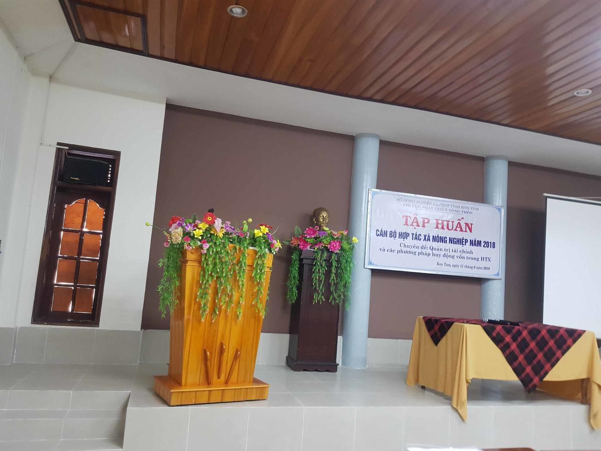 Tay Nguyen Hotel Kon Tum Exterior photo